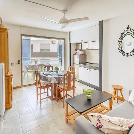 Apartment Beautiful With View Roses